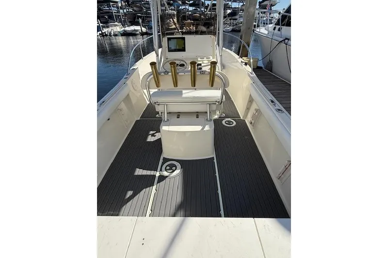 Slide: The Image of Pursuit 2470 Center Console 1998 - 4