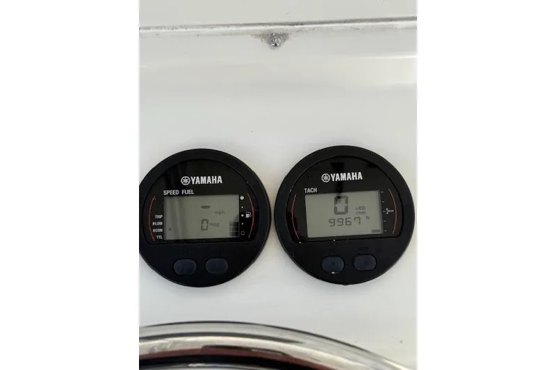 Slide: The Image of Pursuit 2470 Center Console 1998 - 6