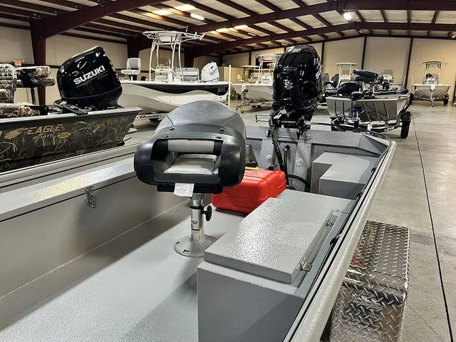 Slide: The Image of Xtreme Boats 1542SS 2026 - 6