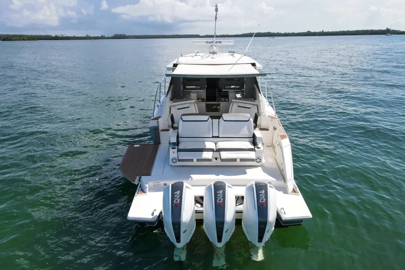 Slide: The Image of Tiara Yachts 43LE Jp Vidaillet - 8