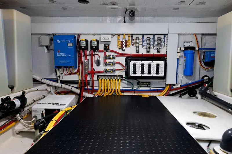 Slide: The Image of Electrical system of a 2022 Sabre 38 SE yacht, featuring wiring and components. - 37