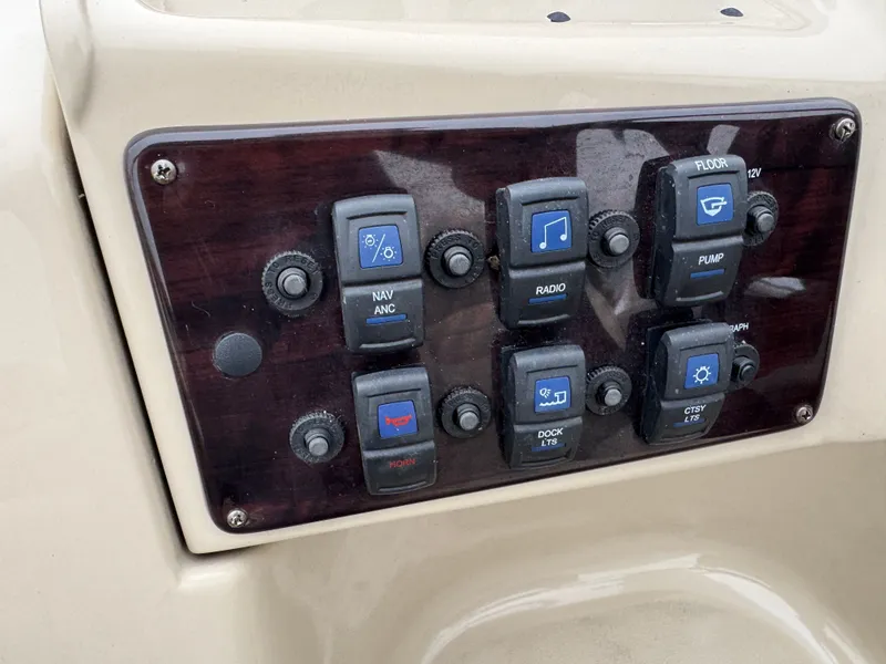 Slide: The Image of Sylvan Mirage 820 Cruise 2018 - 21