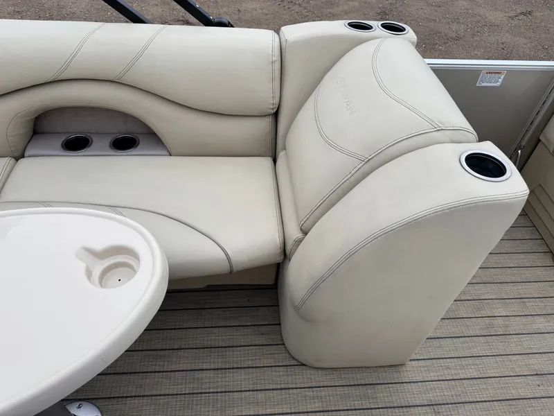 Slide: The Image of Sylvan Mirage 820 Cruise 2018 - 32