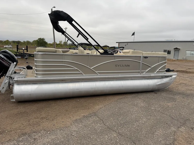 Slide: The Image of Sylvan Mirage 820 Cruise 2018 - 49