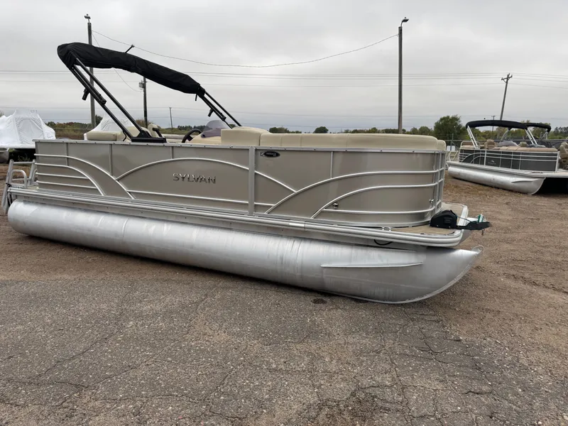 Slide: The Image of Sylvan Mirage 820 Cruise 2018 - 51