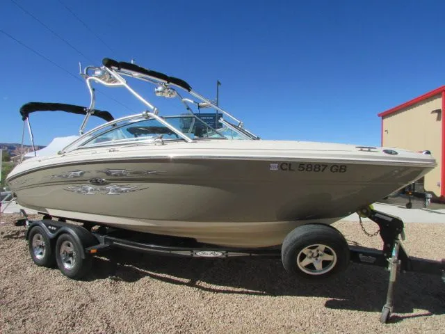 Slide: The Image of Sea Ray 220 Select 2007 - 16