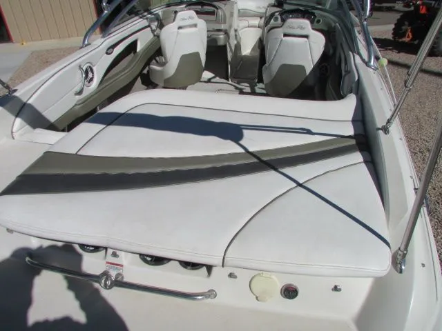 Slide: The Image of Sea Ray 220 Select 2007 - 4