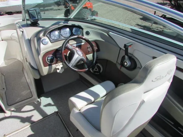 Slide: The Image of Sea Ray 220 Select 2007 - 7