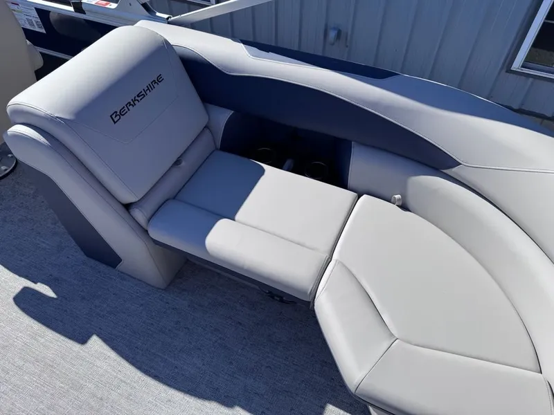 Slide: The Image of Berkshire LE Series 22RFX LE 2026 - 3