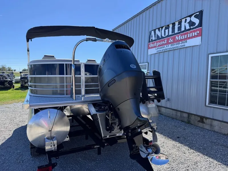 Slide: The Image of Berkshire LE Series 22RFX LE 2026 - 5