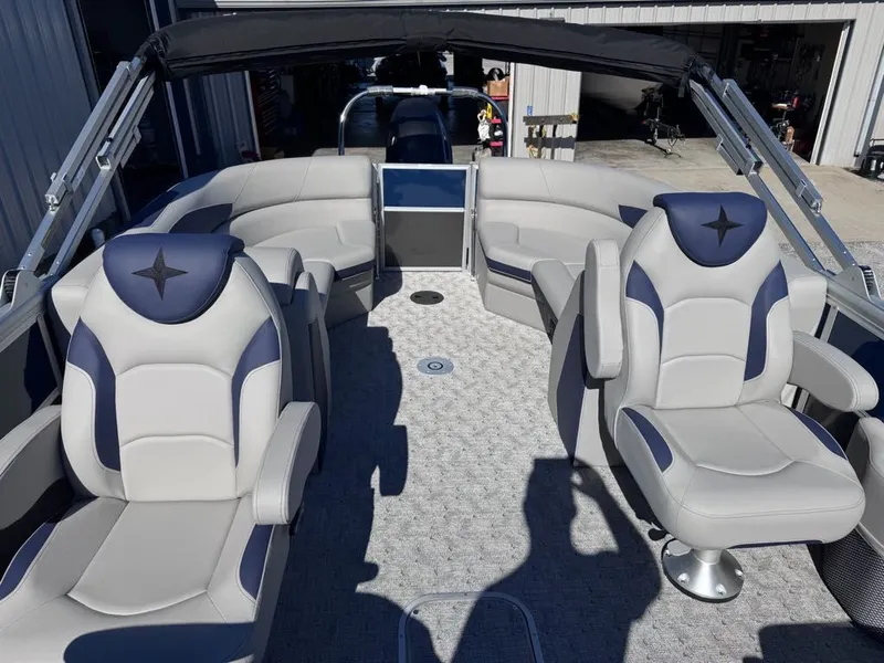 Slide: The Image of Berkshire LE Series 22RFX LE 2026 - 8