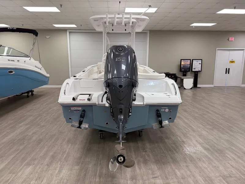 Slide: The Image of Sea Hunt Ultra 219 2026 - 10