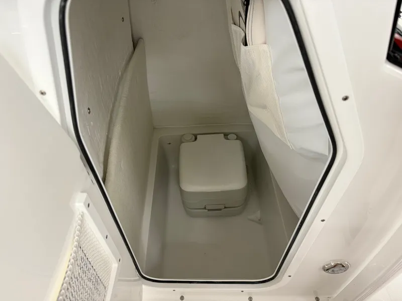 Slide: The Image of Sea Hunt Ultra 219 2026 - 8