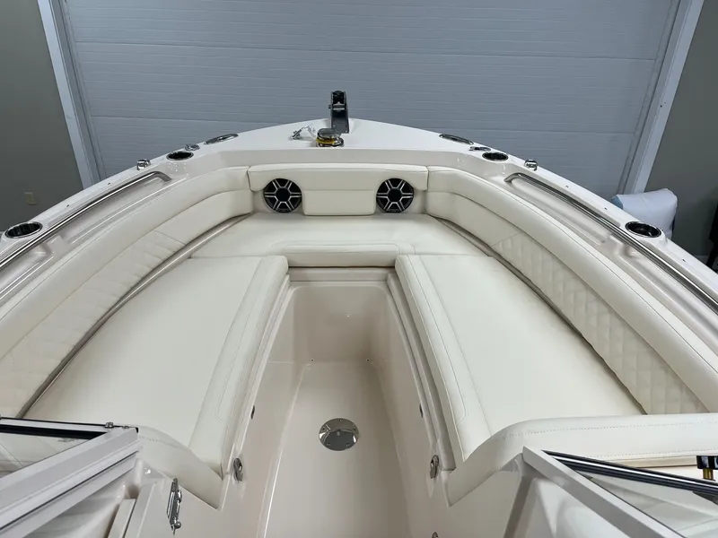 Slide: The Image of Grady-White Freedom 235 2026 - 21