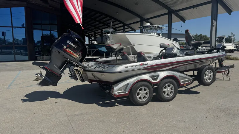 Slide: The Image of Ranger Z519C 2015 - 4