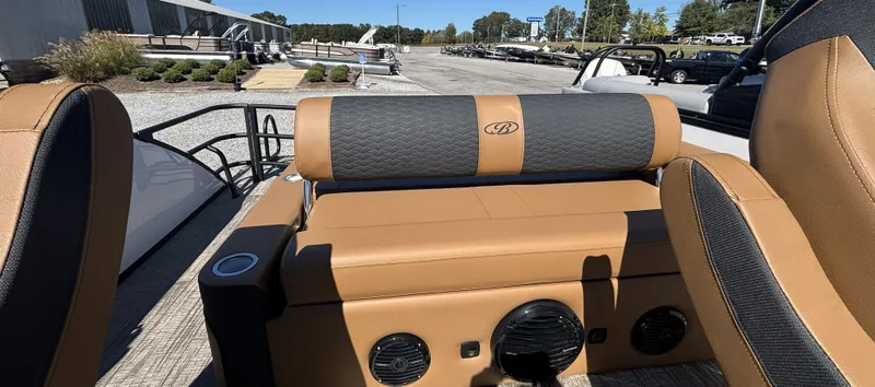 Slide: The Image of Bentley Pontoons Elite 223 SwingBack DC 2026 - 26