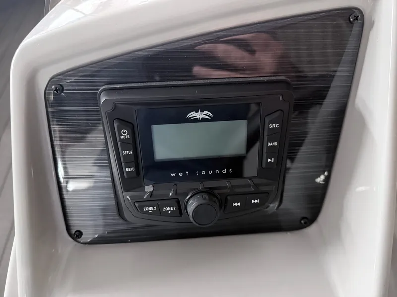 Slide: The Image of Wet Sounds control on Sylvan Mirage 820 CLZ DH 2026. - 11