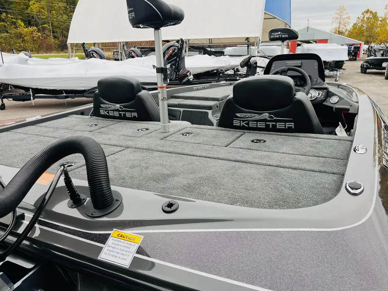 Slide: The Image of Skeeter ZX150 2026 - 14