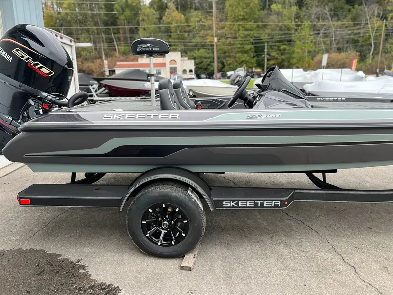 Slide: The Image of Skeeter ZX150 2026 - 17