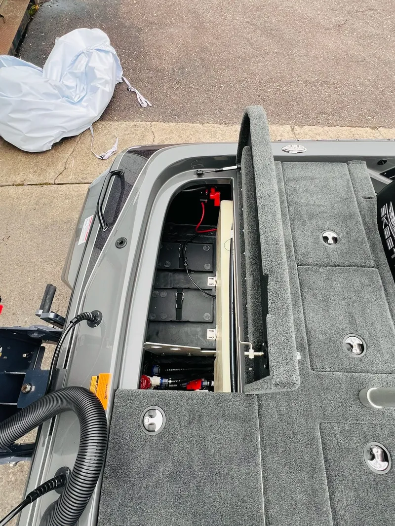 Slide: The Image of Skeeter ZX150 2026 - 24