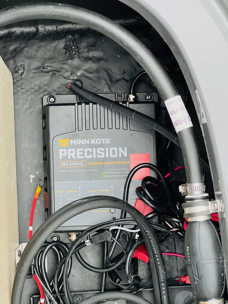 Slide: The Image of Skeeter ZX150 2026 - 30