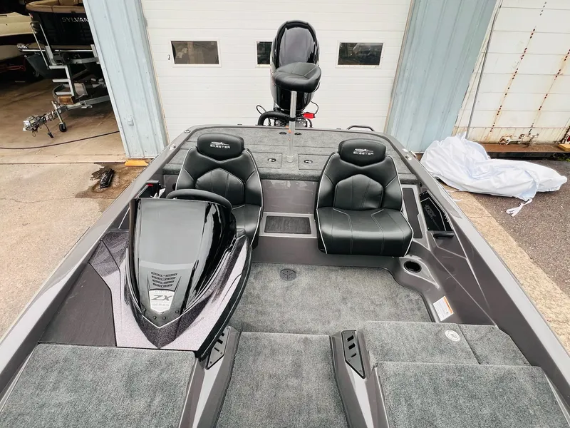 Slide: The Image of Skeeter ZX150 2026 - 35