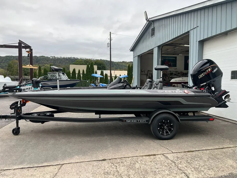 Slide: The Image of Skeeter ZX150 2026 - 9