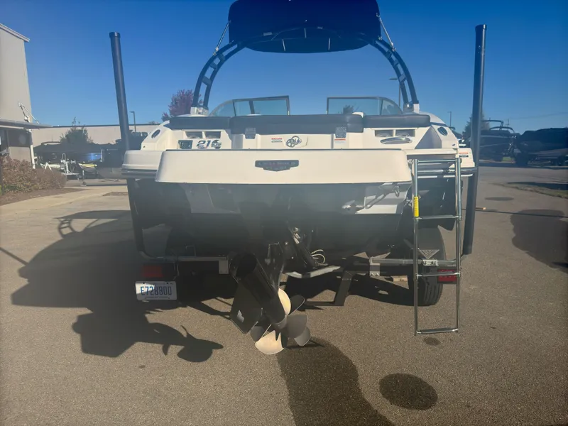 Slide: The Image of Chaparral 21 Surf 2022 - 12