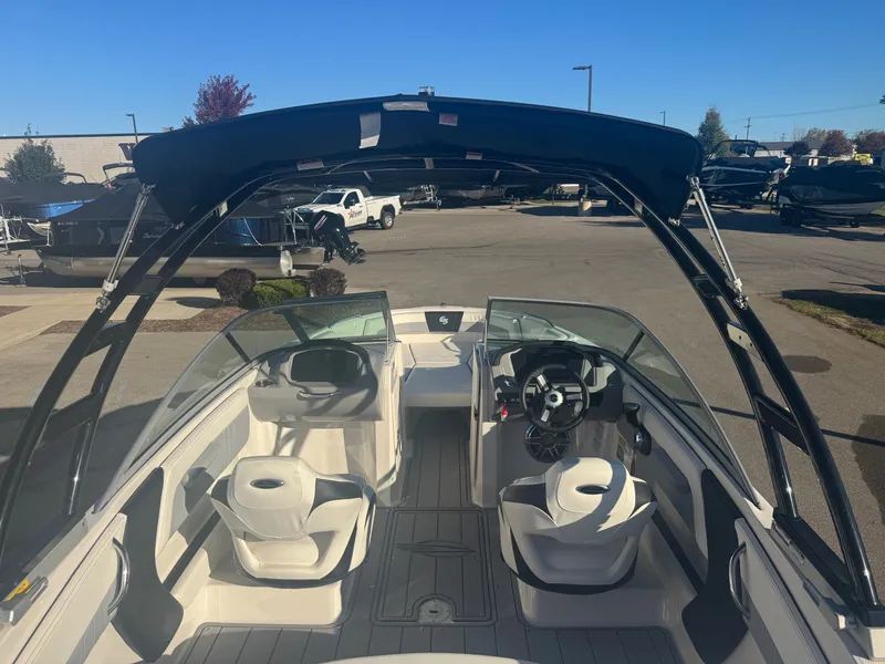 Slide: The Image of Chaparral 21 Surf 2022 - 7