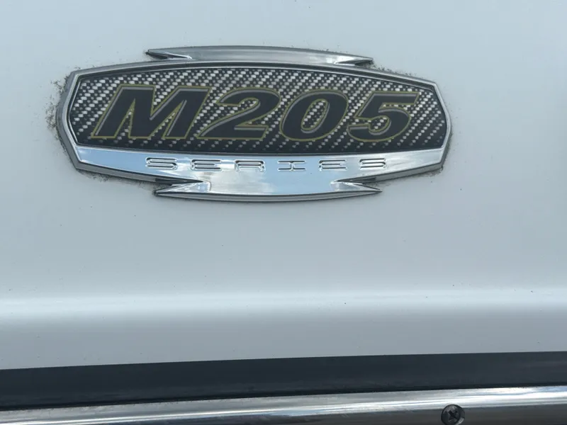 Slide: The Image of Monterey M-205 2019 - 24