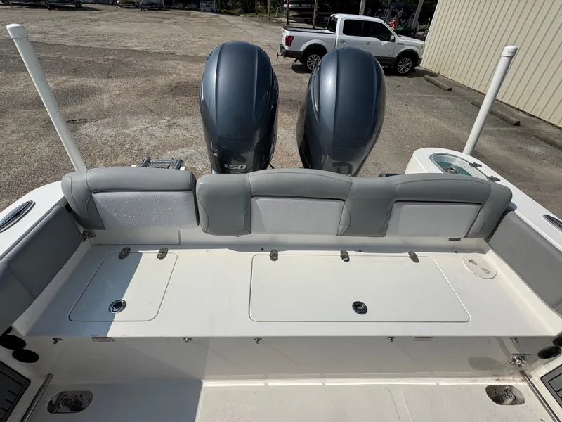 Slide: The Image of NauticStar 2602 Legacy 2022 - 7