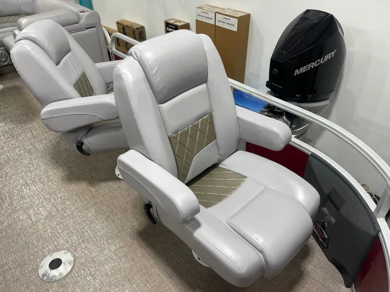 Slide: The Image of Ranger RP220FC 2021 - 16