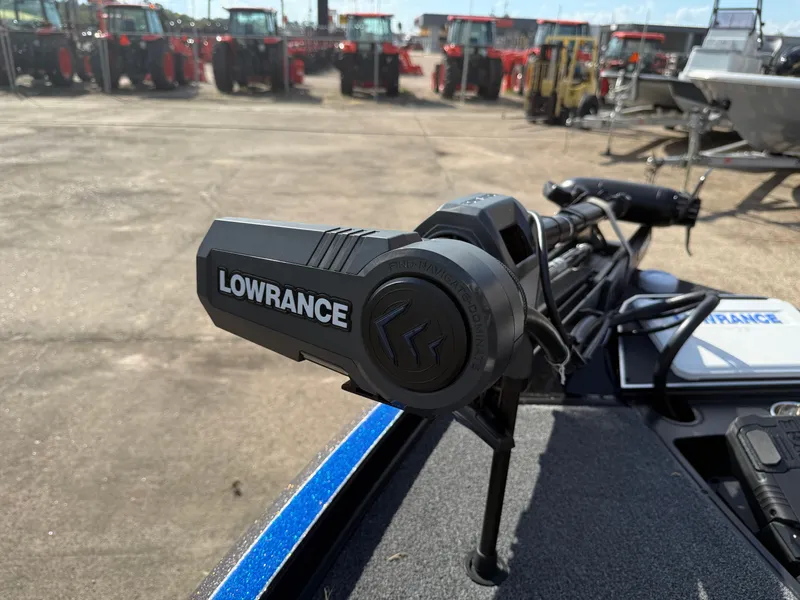 Slide: The Image of Ranger Z521R 2023 - 24