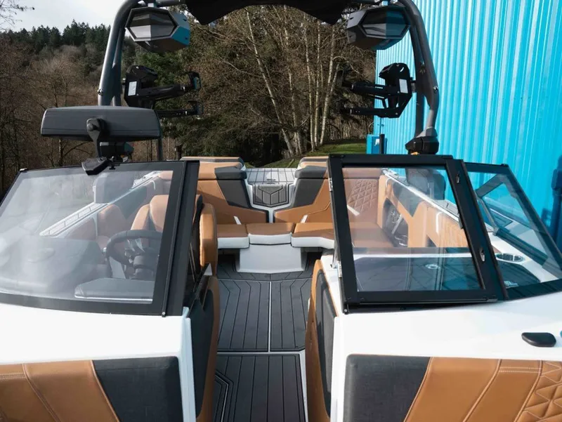 Slide: The Image of Nautique Super Air Nautique GS20 2026 - 14