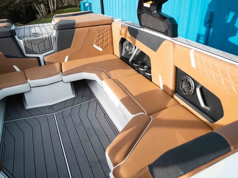 Slide: The Image of Nautique Super Air Nautique GS20 2026 - 17