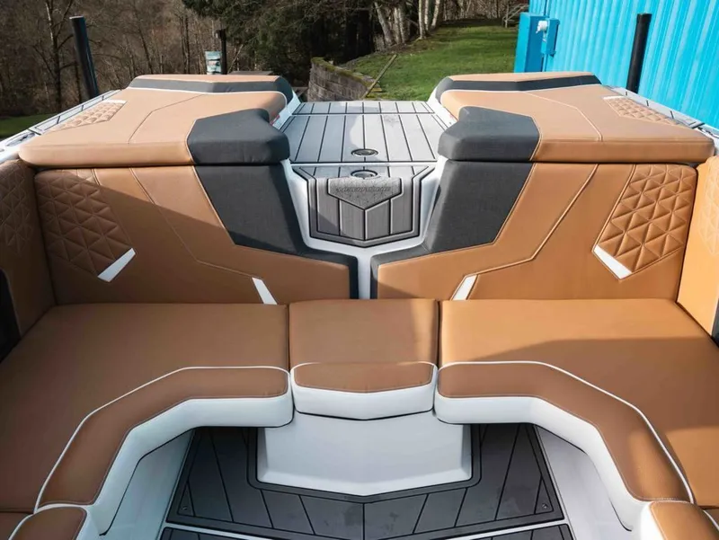 Slide: The Image of Nautique Super Air Nautique GS20 2026 - 18