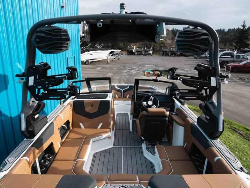 Slide: The Image of Nautique Super Air Nautique GS20 2026 - 4