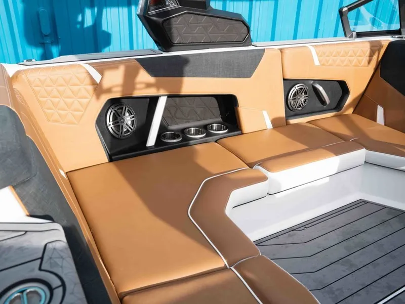 Slide: The Image of Nautique Super Air Nautique GS20 2026 - 5