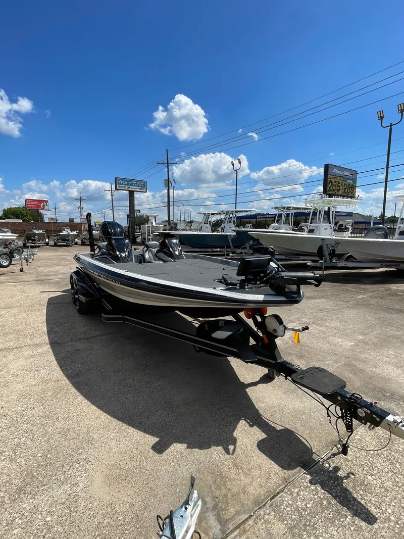 Slide: The Image of Skeeter FXR21 LE 2023 - 6