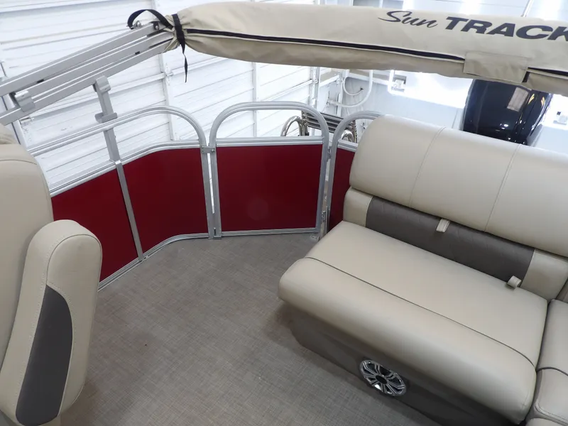 Slide: The Image of Sun Tracker Party Barge 20 DLX 2023 - 20