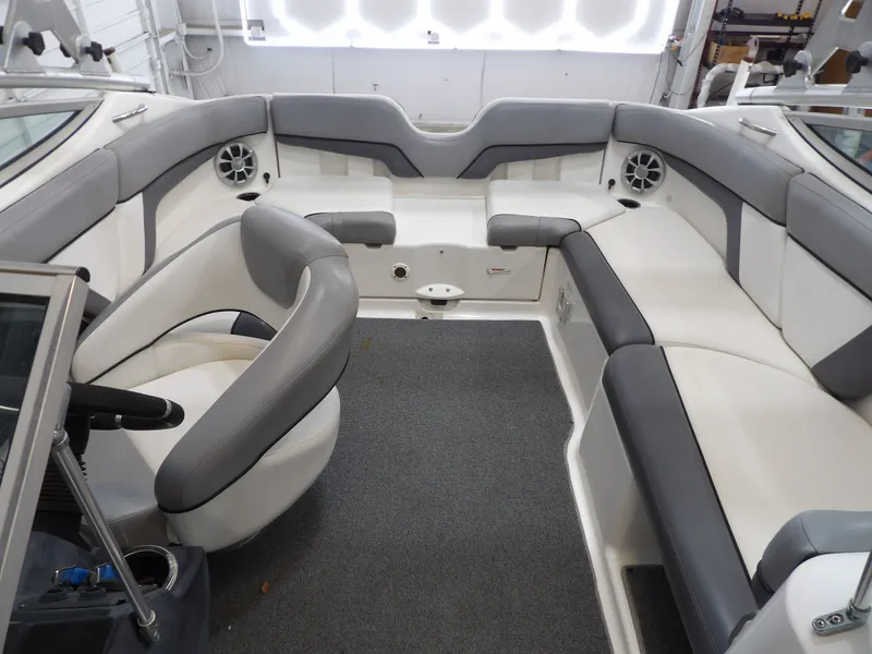 Slide: The Image of Yamaha 212X 2012 - 13