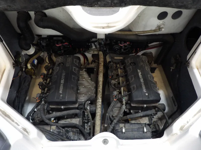 Slide: The Image of Yamaha 212X 2012 - 16