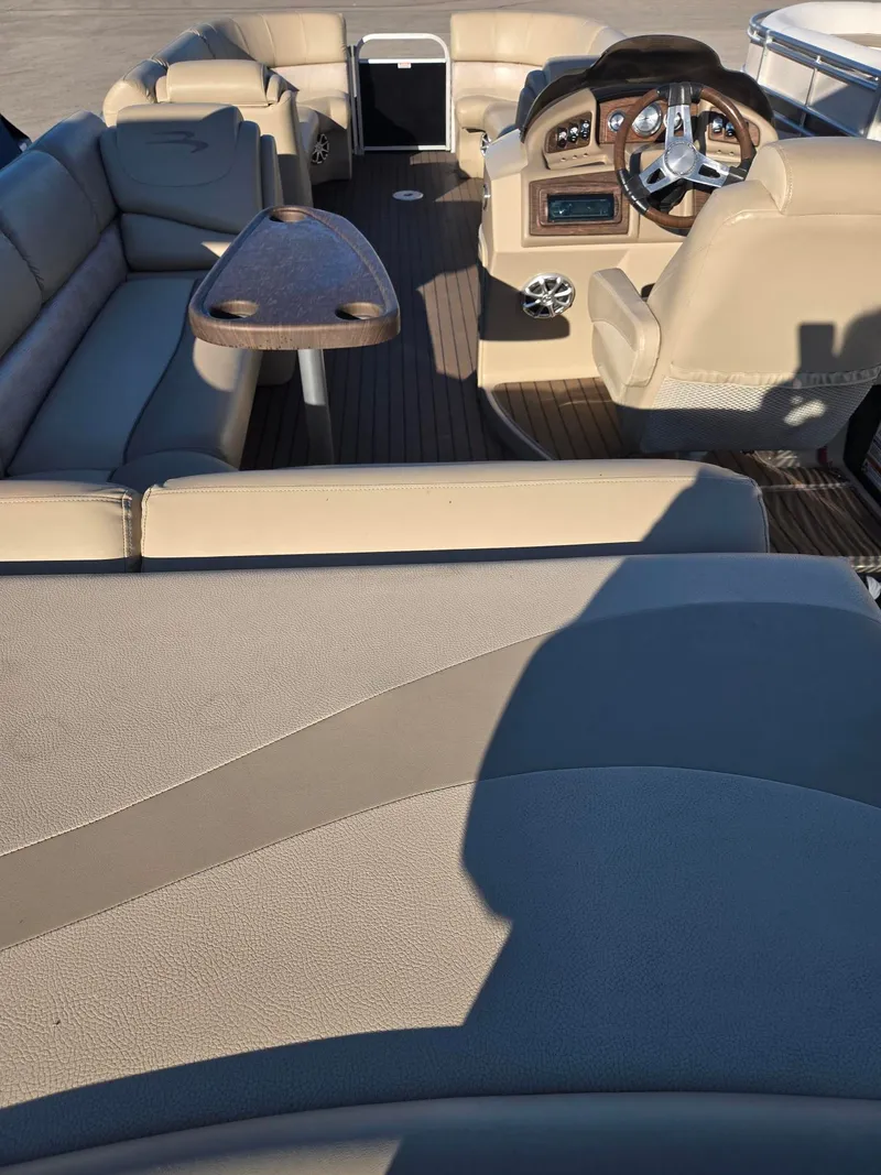 Slide: The Image of Bennington 2274 GL 2014 - 11