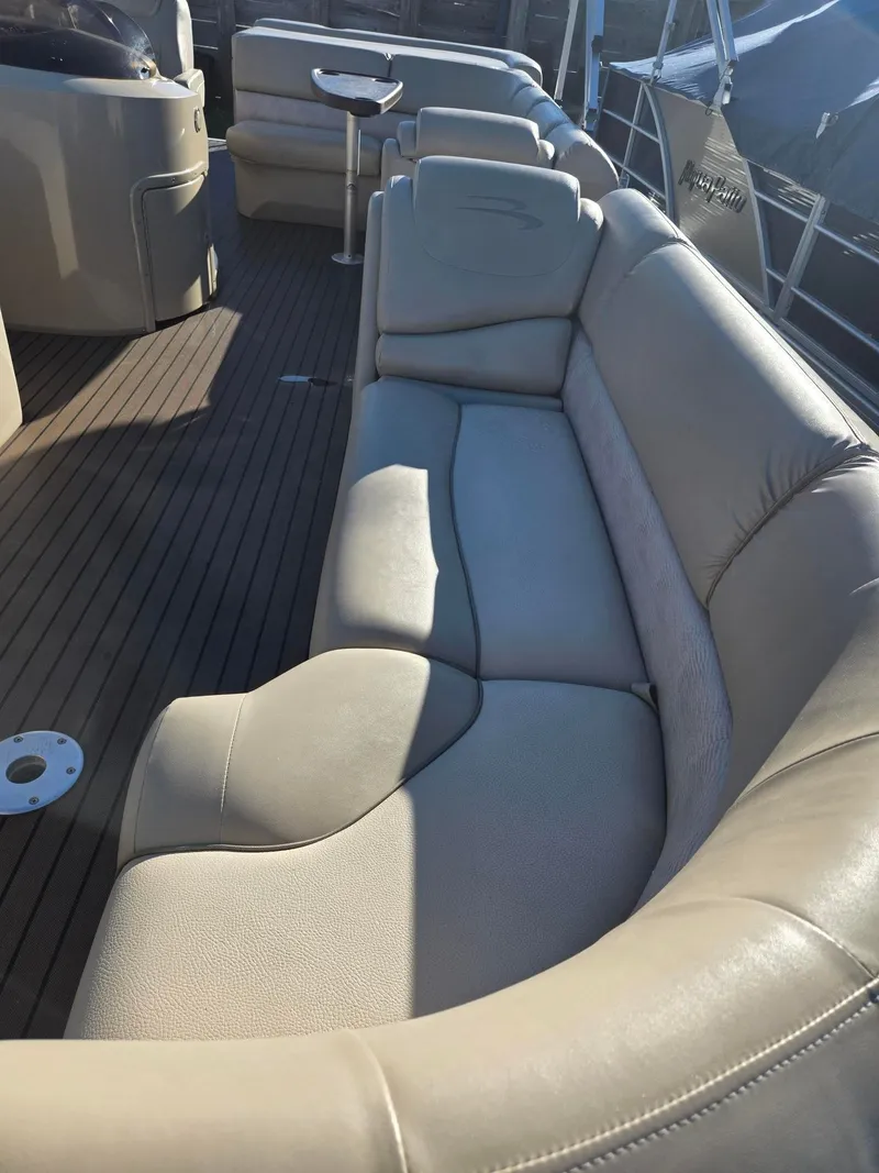 Slide: The Image of Bennington 2274 GL 2014 - 7