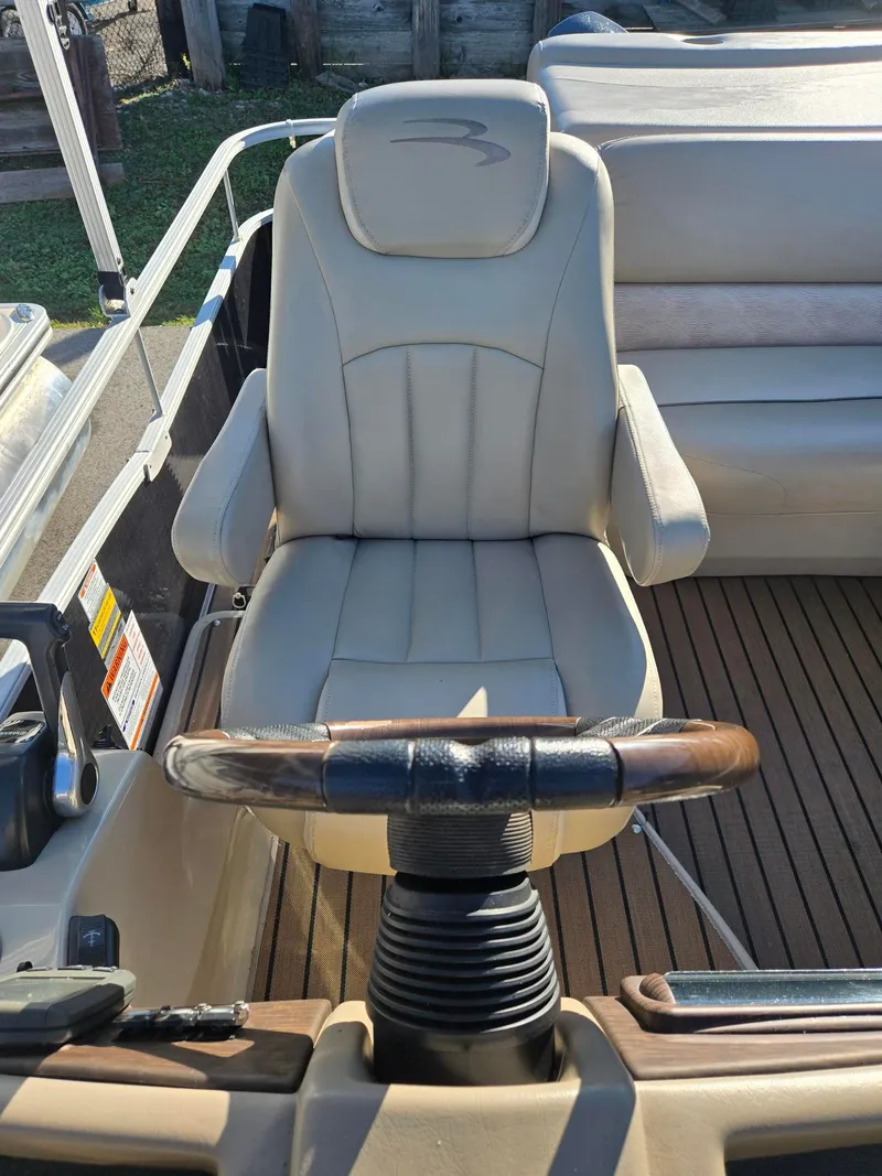 Slide: The Image of Bennington 2274 GL 2014 - 8