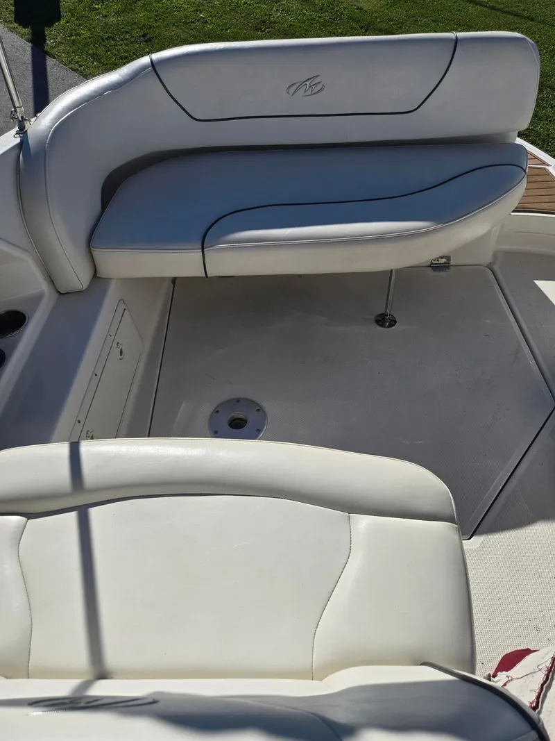 Slide: The Image of Monterey 250 Cruiser 2006 - 15