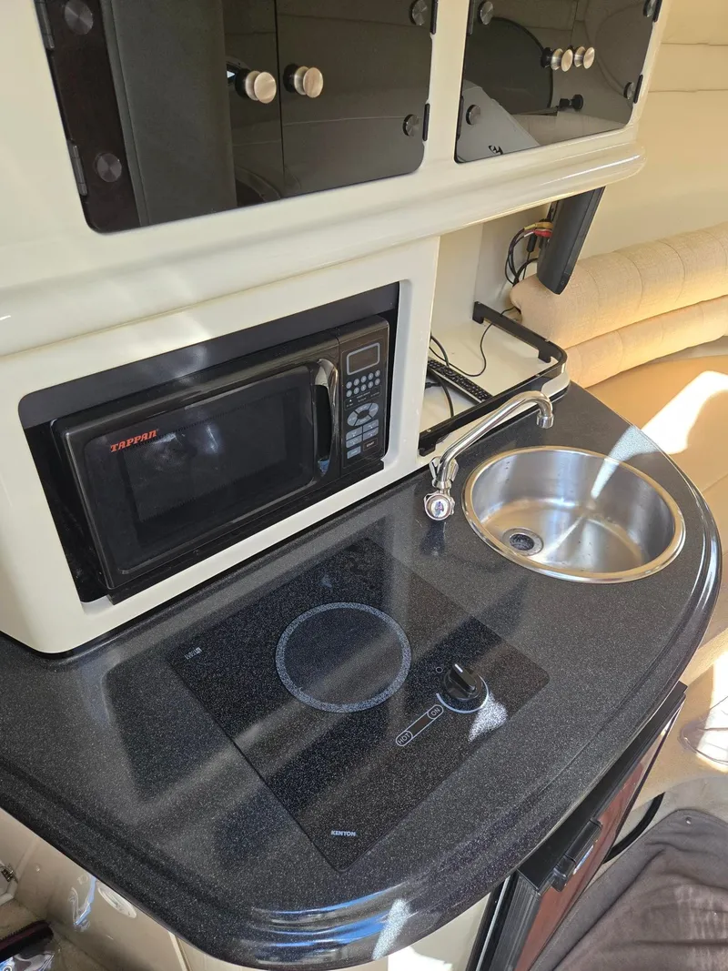 Slide: The Image of Monterey 250 Cruiser 2006 - 18