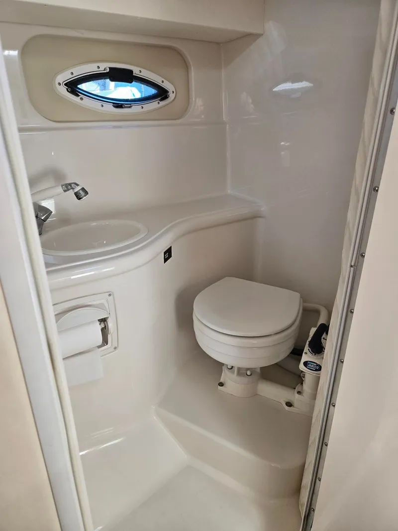 Slide: The Image of Monterey 250 Cruiser 2006 - 19