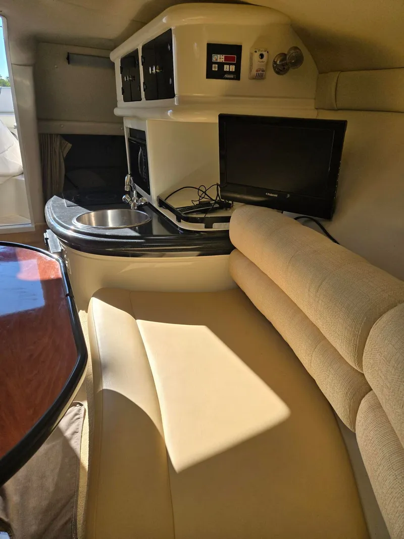 Slide: The Image of Monterey 250 Cruiser 2006 - 21