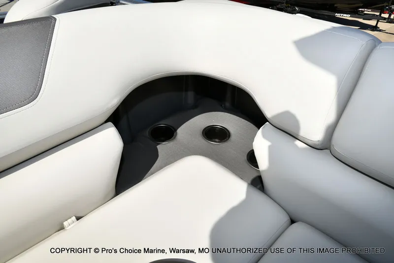 Slide: The Image of Sun Tracker FISHIN' BARGE 22 DLX w/150HP Mercury 4 Stroke 2026 - 65